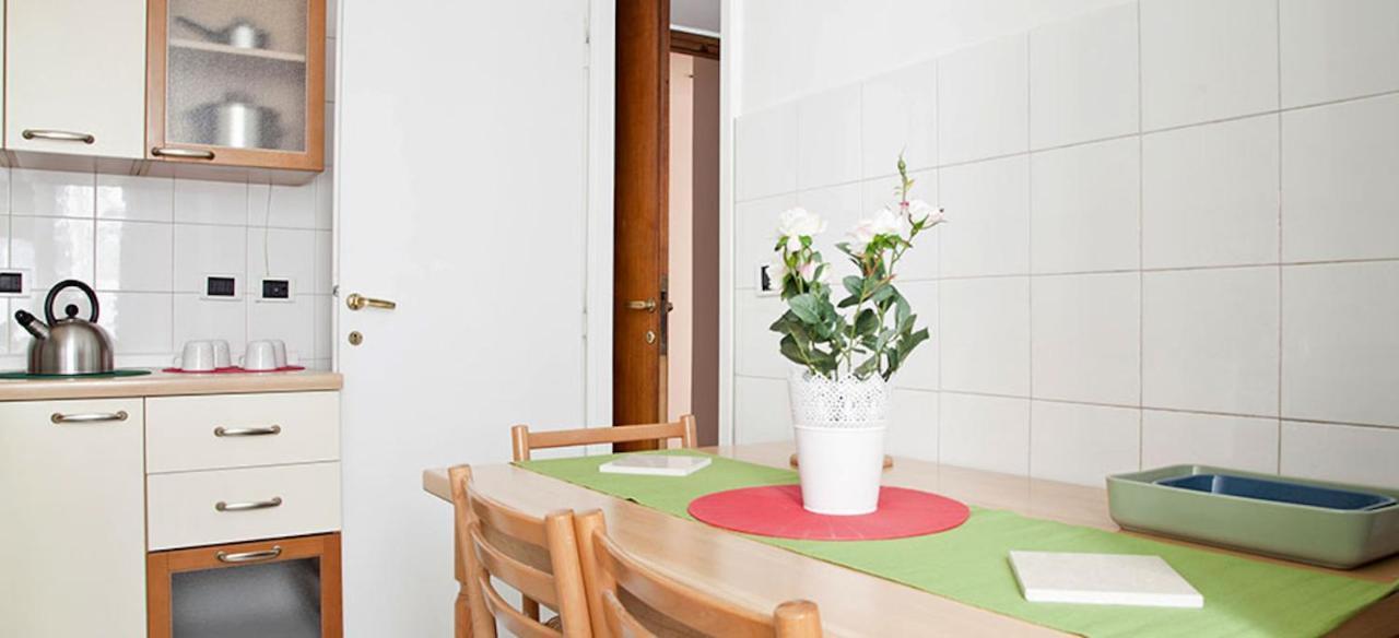 Kamchu Apartments: Ada Guest house *