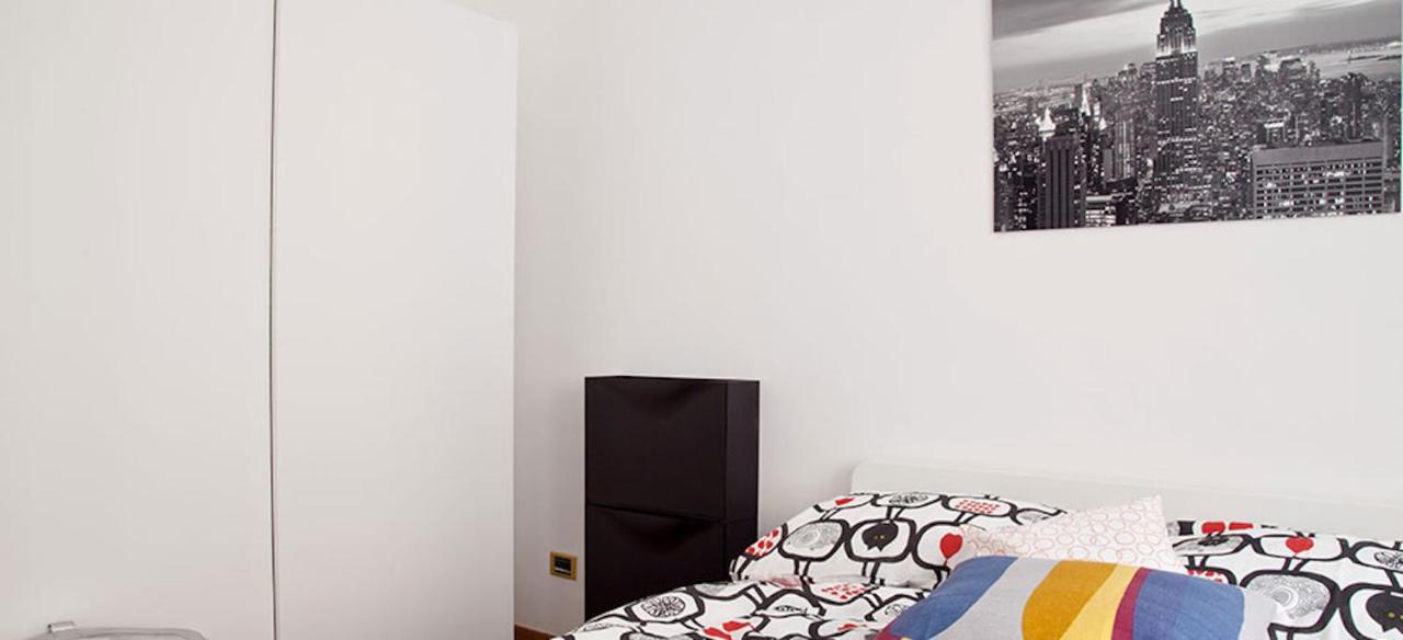 Casa de hóspedes Kamchu Apartments: Ada Roma